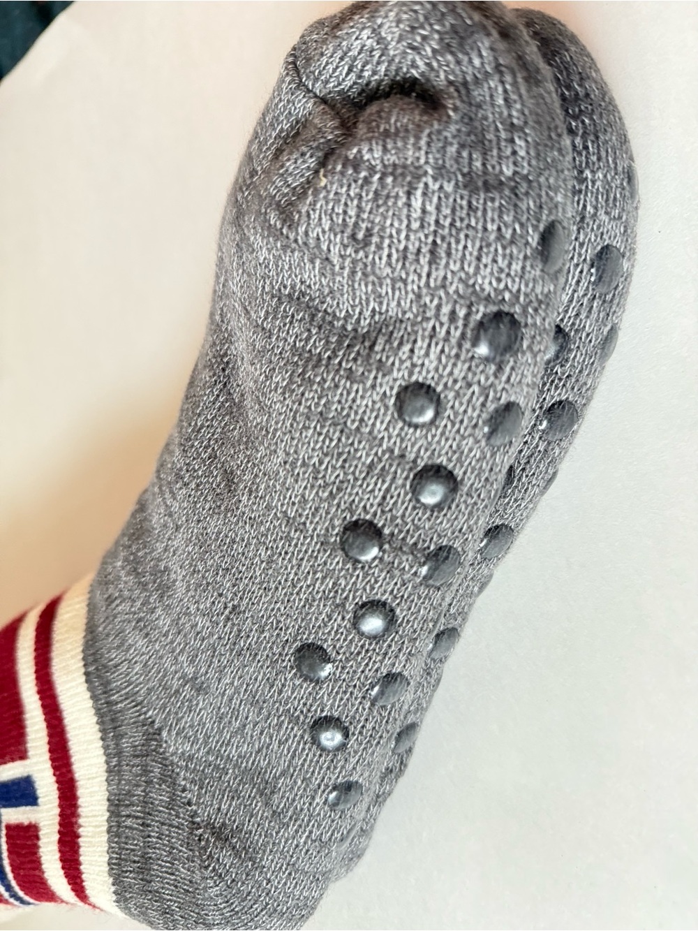 Cozy Non-Slip Nordic Design Socks - Picture 2 of 4